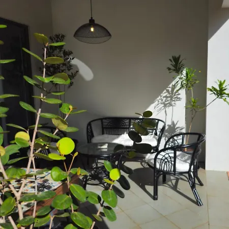Modern Villa In Grand Bay - Short Walk To Beach Exterior photo