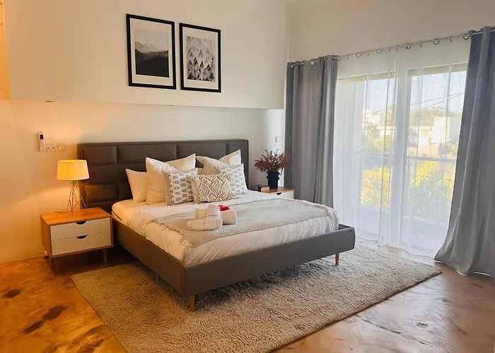 Modern Villa In Grand Bay - Short Walk To Beach