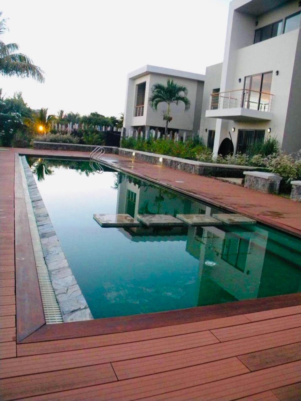 Villa Modern In - Short Walk To